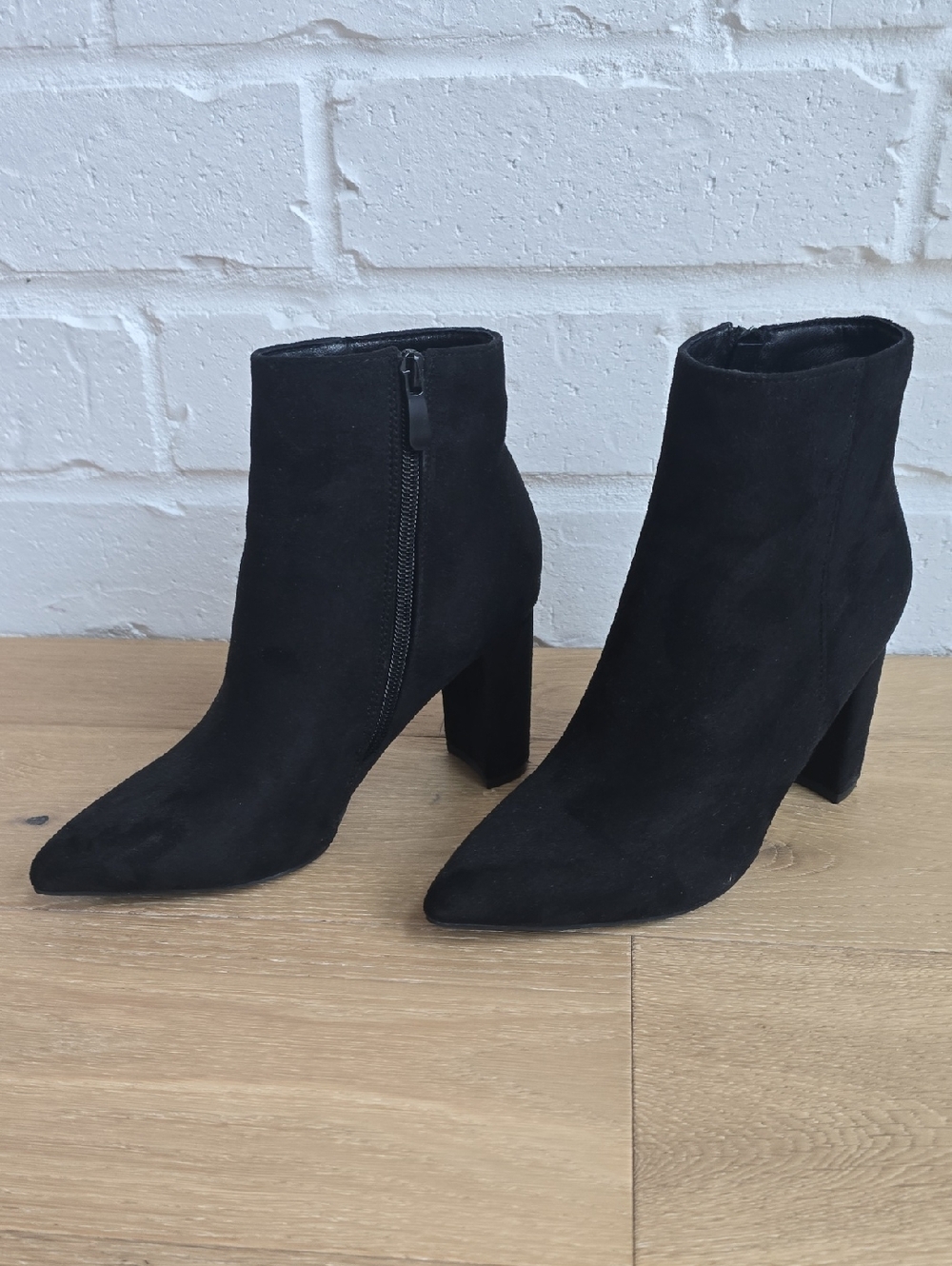 Dream Pairs Black Suede Pointed Toe Ankle Boots